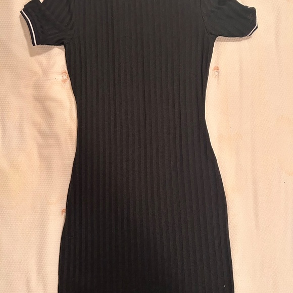 H&M Black Short-sleeve Mini Dress - Picture 3 of 4